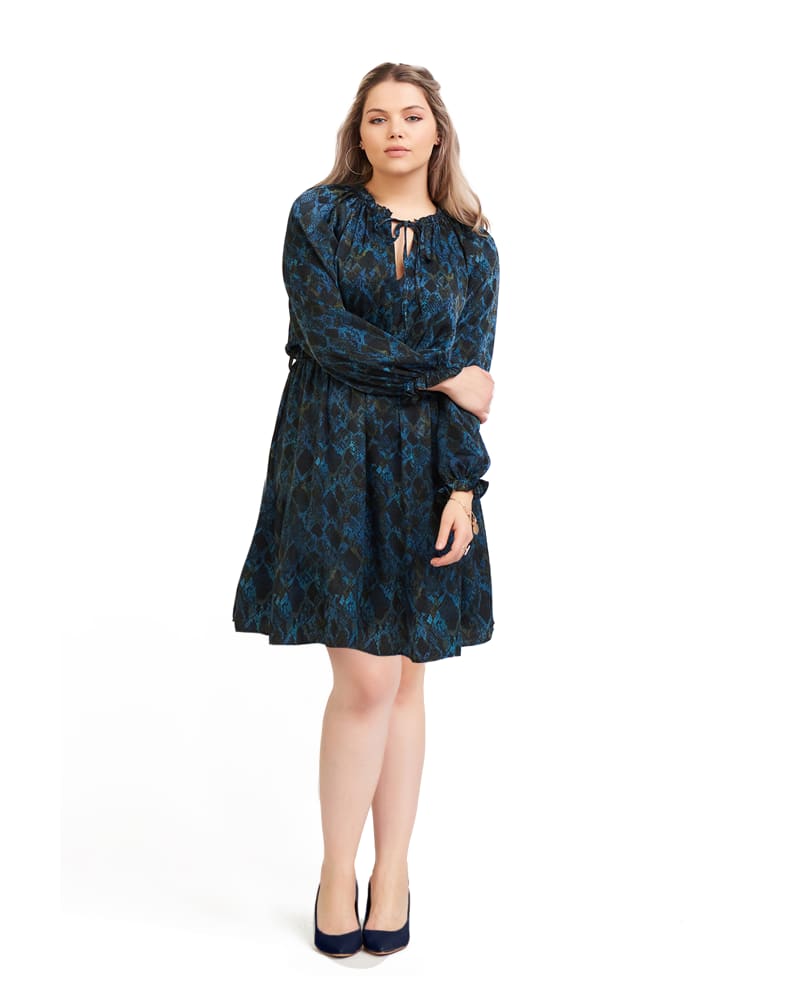 Plus size model wearing  by Dex Plus | Dia&Co | dia_product_style_image_id:168440